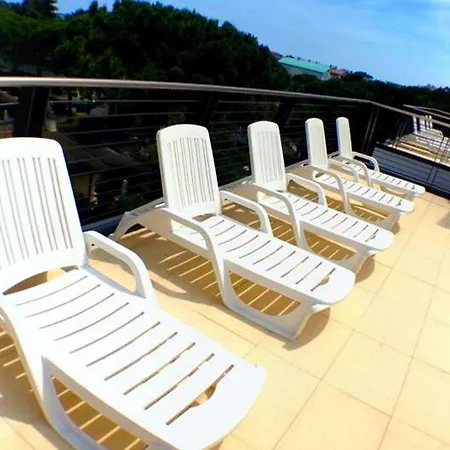 Residenz Regina Zweizimmer-wohnung Ovation Mit Garten Fuer 6 Personen * Бибионе